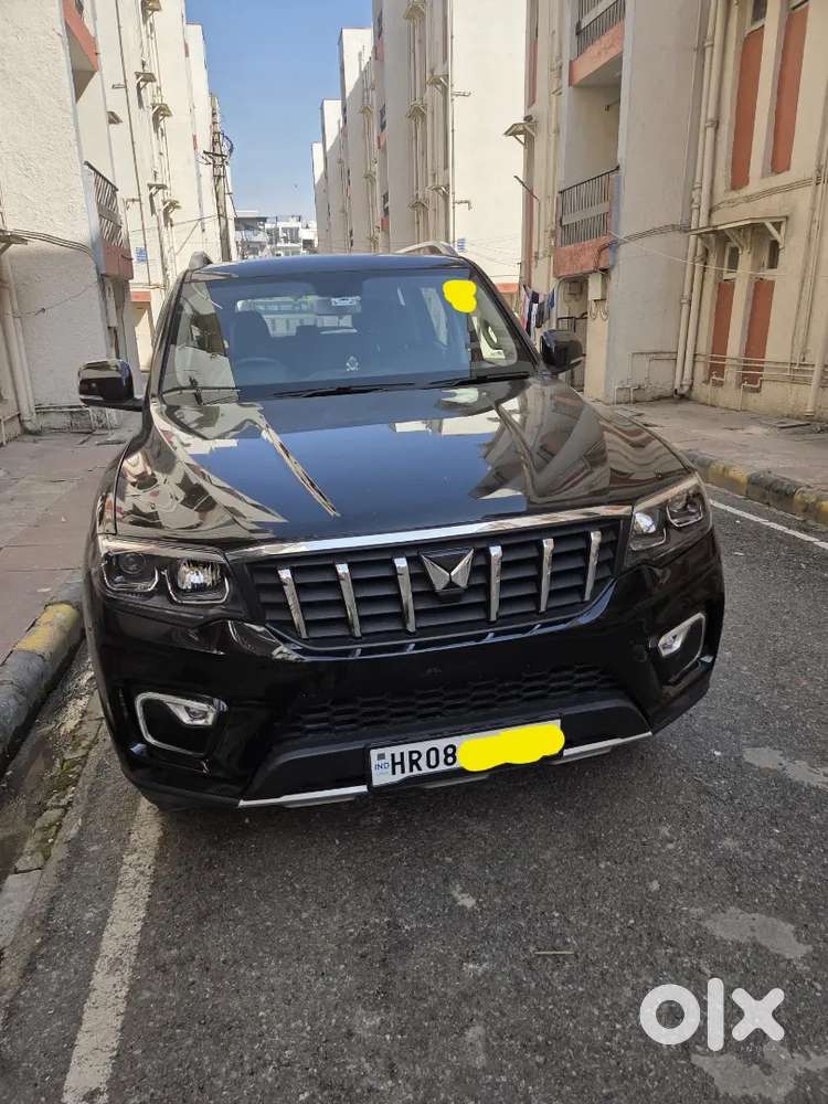 Mahindra Scorpio N Z8 Select 2025 Diesel 13600 Km Driven