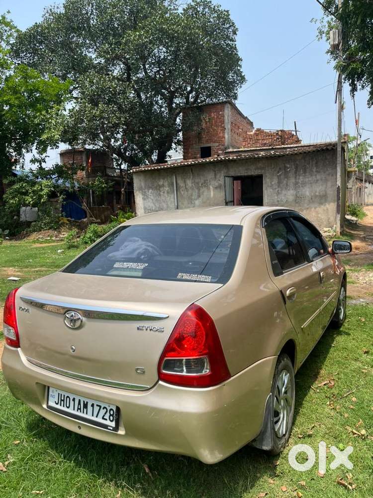 Toyota Etios 2011 Petrol Well Maintained