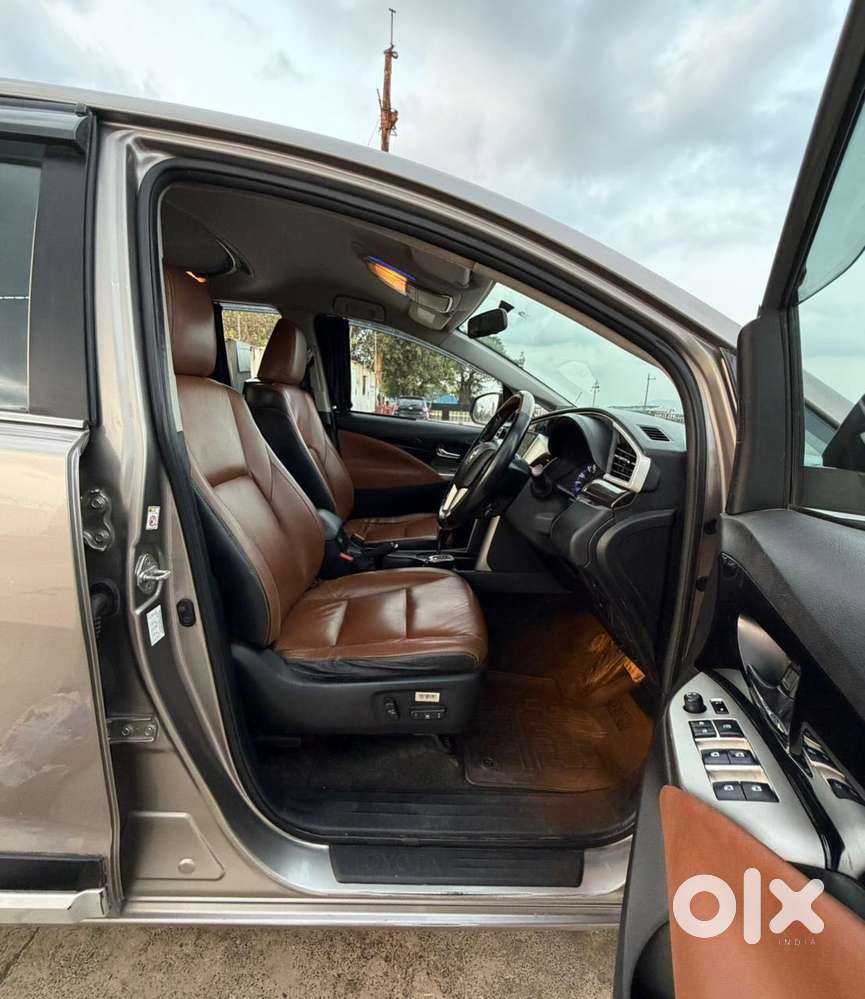 Toyota Innova Crysta 2.8 Zx At, 2016, Diesel