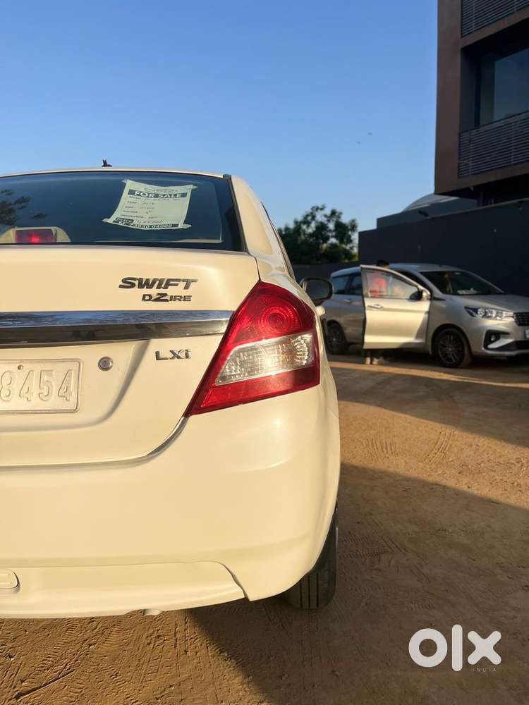 Maruti Suzuki Swift Dzire Lxi Option, 2013, Petrol