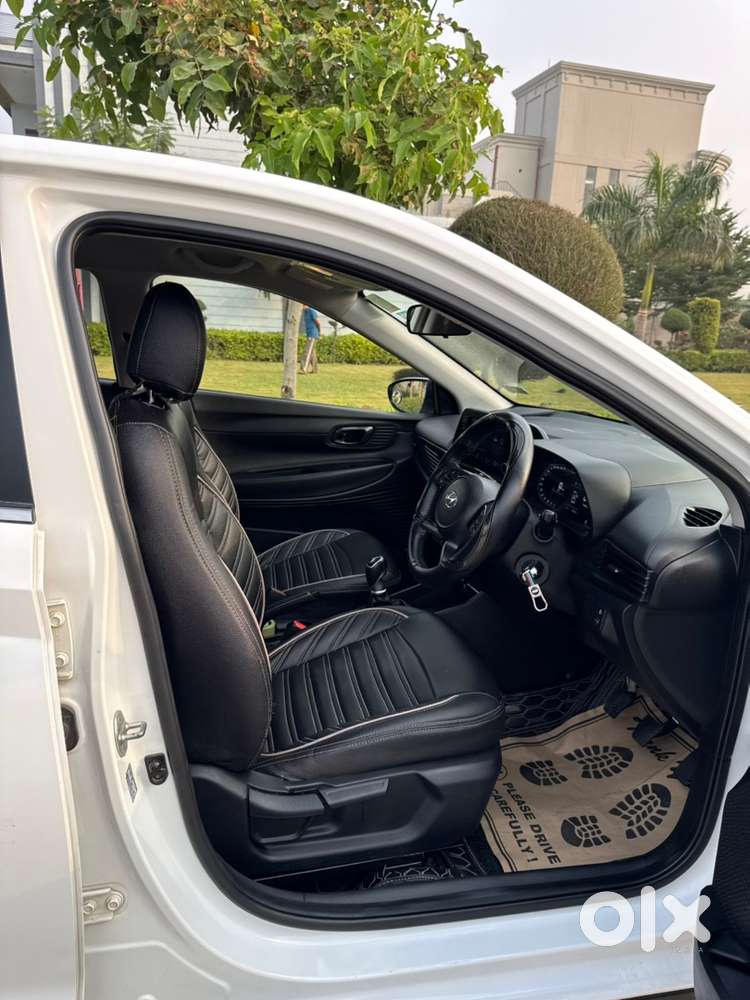 I20 Sportz 2020 Model New Tyre Touch Screen Curse Control Ok