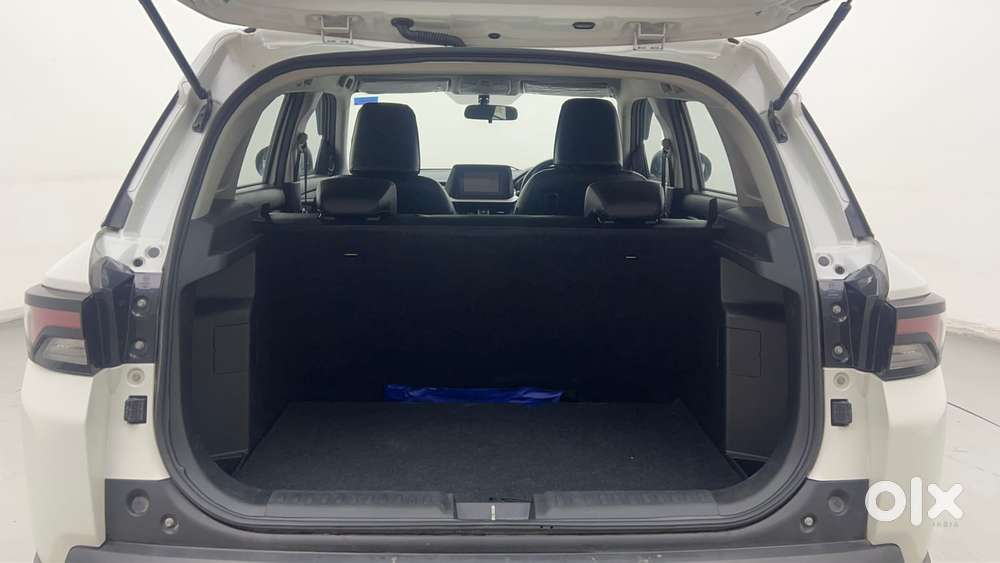 Maruti Suzuki Vitara Brezza 1.5 Zxi Plus At Dual Tone, 2023, Petrol