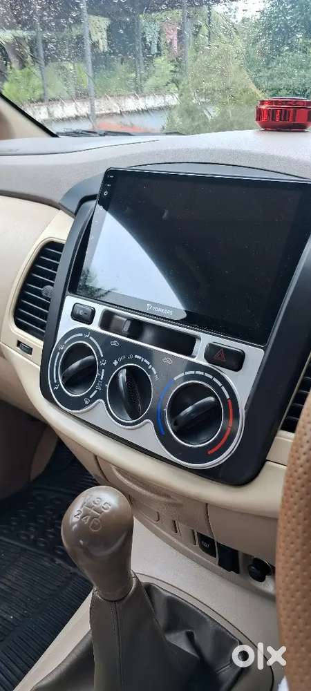 Toyota Innova Petrol Full Option V 2005 Neet N Clean