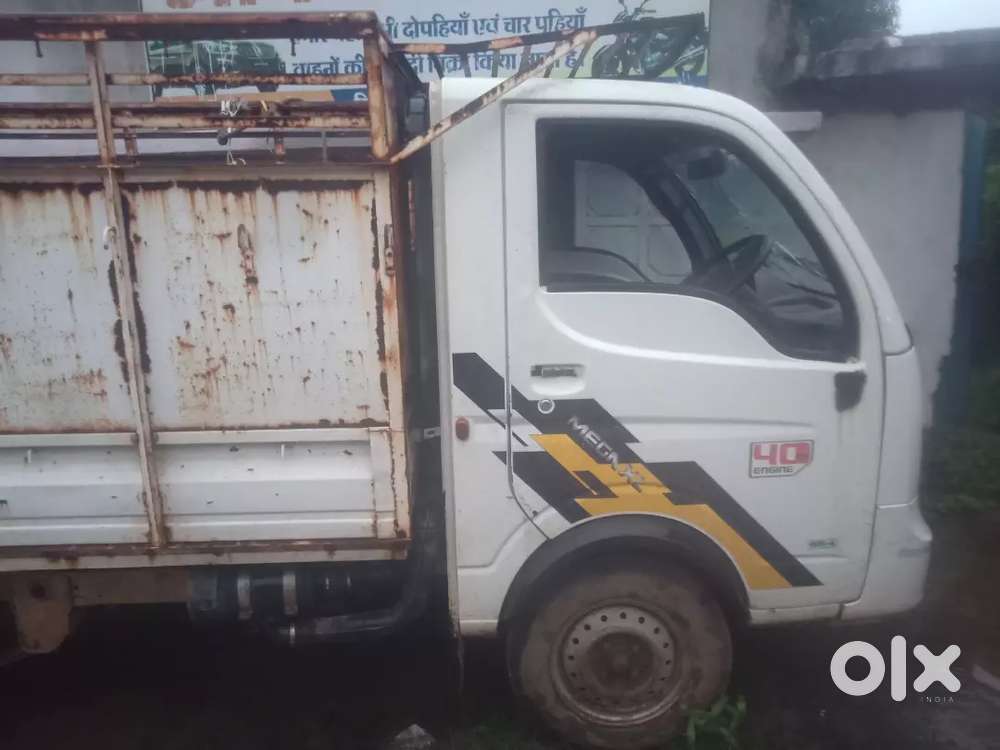 Gadi Acchi Hai