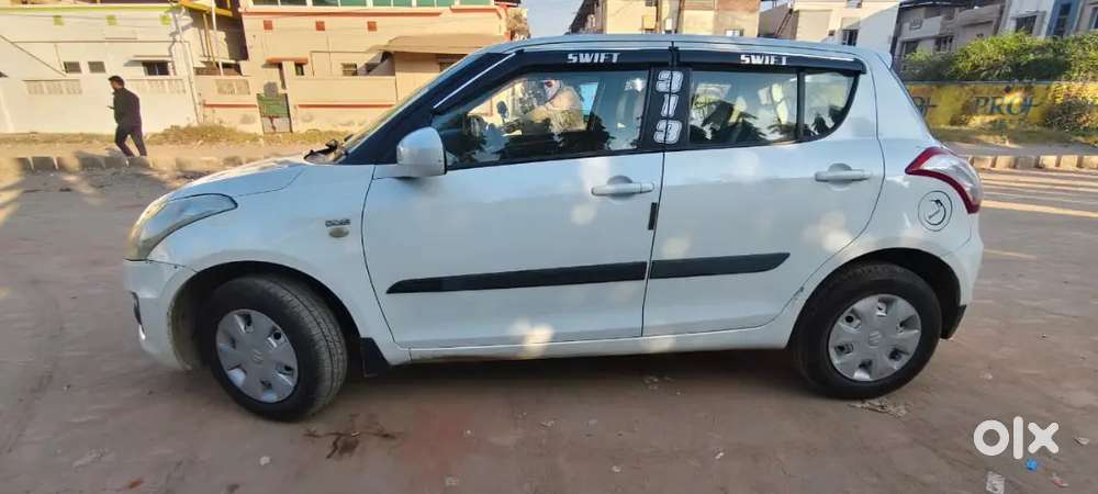 Maruti Suzuki Swift 2015