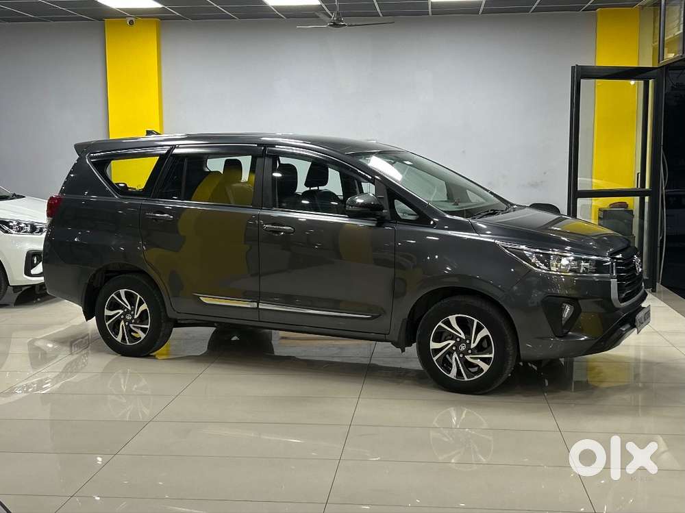 Toyota Innova Crysta 2021