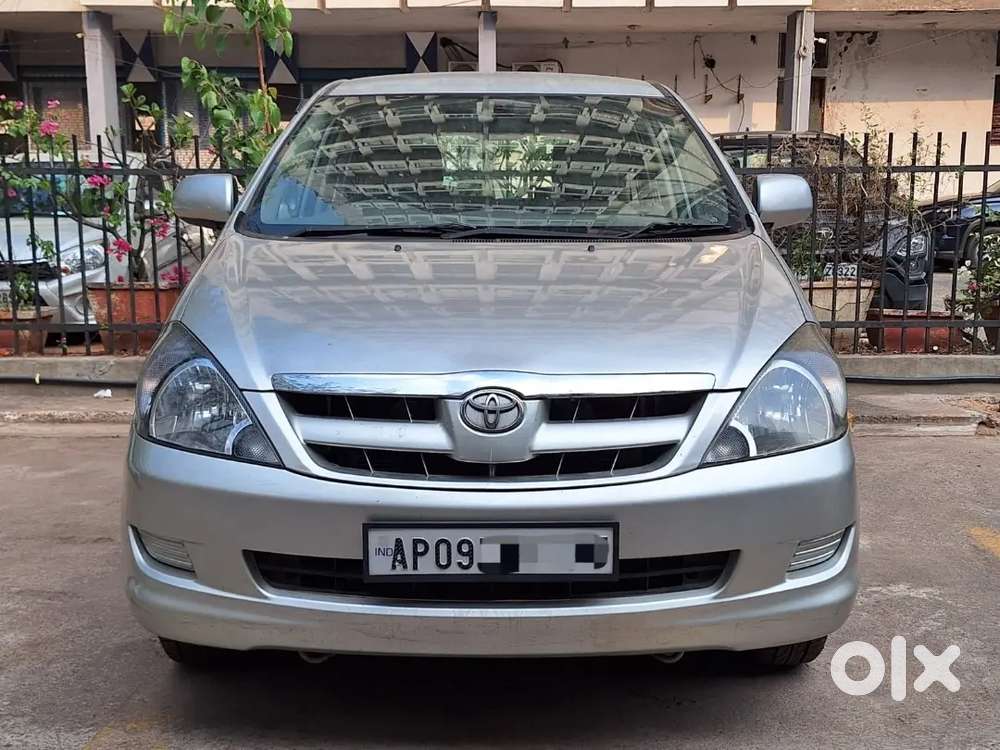 Toyota Innova 2007 Diesel 200000 Km Driven