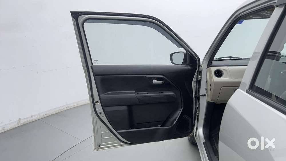 Maruti Suzuki Wagon R 1.0 Vxi Ags, 2023, Petrol