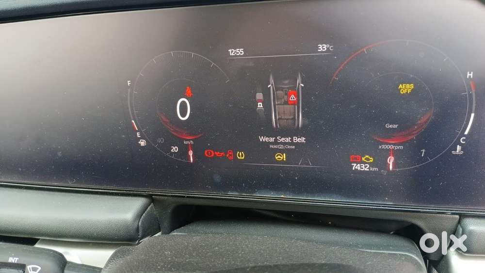 Mahindra Xuv700 Petrol 7000 Km Driven