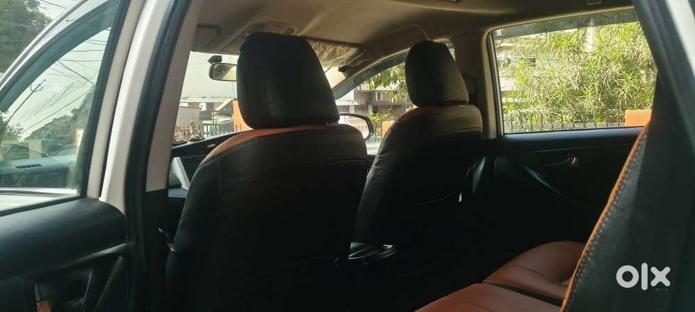 Toyota Innova Crysta 2.4 G Mt 7 Str, 2018, Diesel