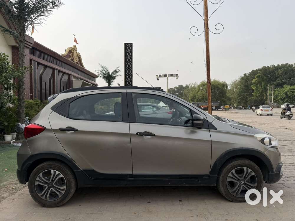 Tata Tiago, 2018, Petrol