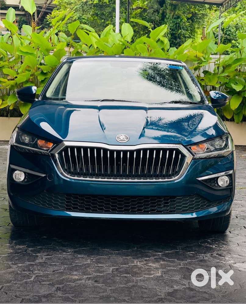 Skoda Slavia 1.0 Tsi Style At, 2023, Petrol