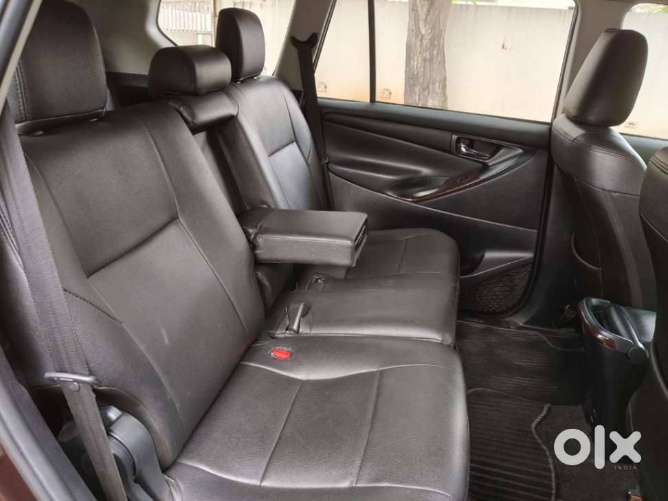 Toyota Innova Crysta 2.8 Gx At 8 Seater, 2018, Diesel