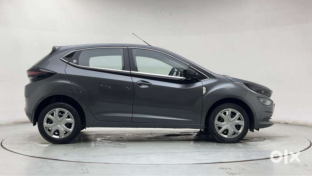 Tata Altroz 1.2 Xt, 2023, Petrol