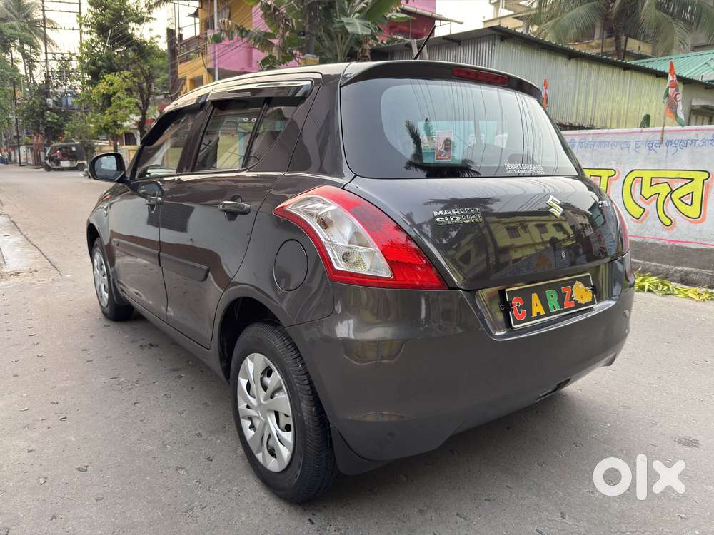 Maruti Suzuki Swift Lxi Option, 2017, Petrol