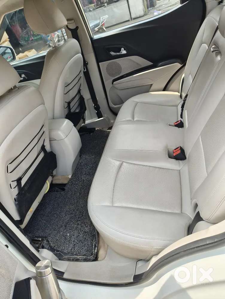 Mahindra Xuv300 Model 2020 With 65000 Km