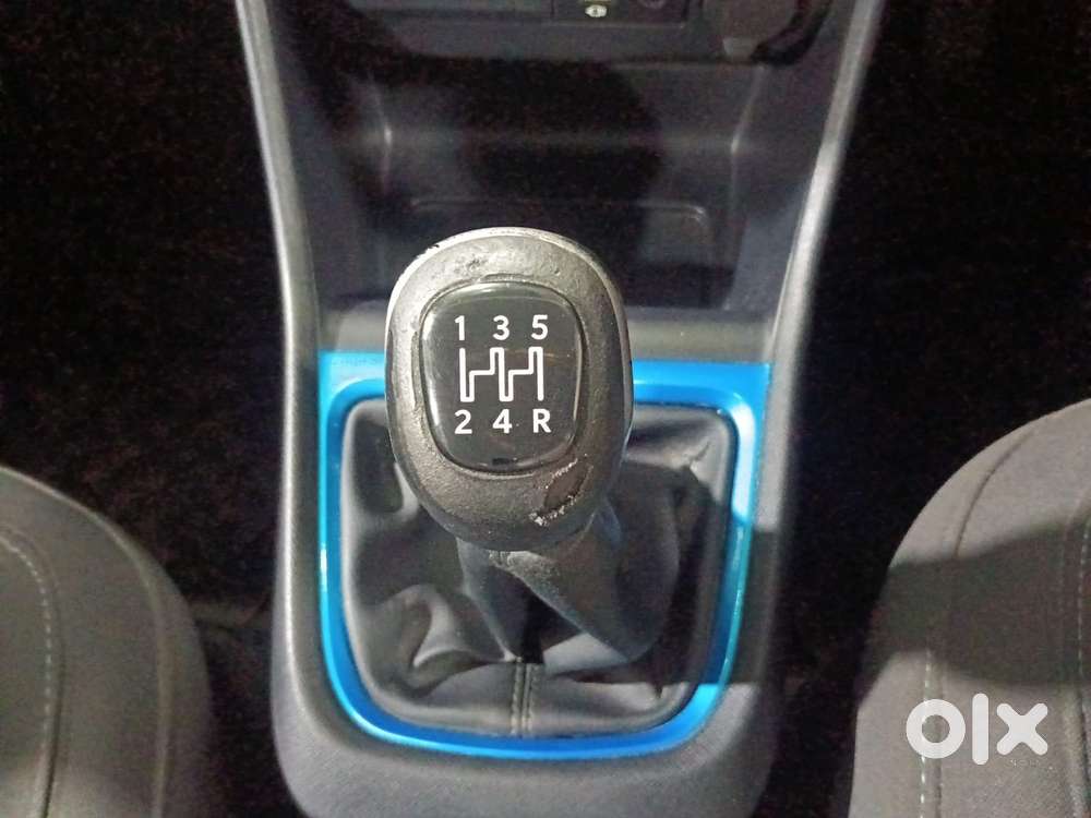 Tata Punch 1.2 Revotron Creative Dual Tone, 2021, Petrol