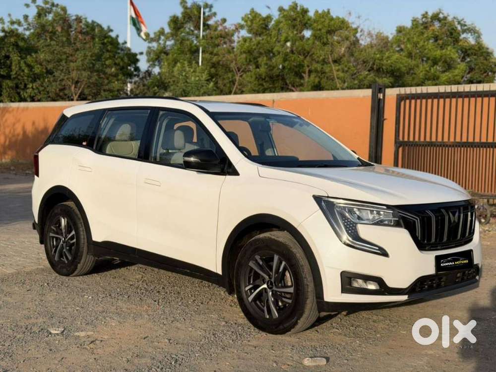 Mahindra Xuv700 2.2 Ax 5 Diesel At 7 Str, 2025, Diesel