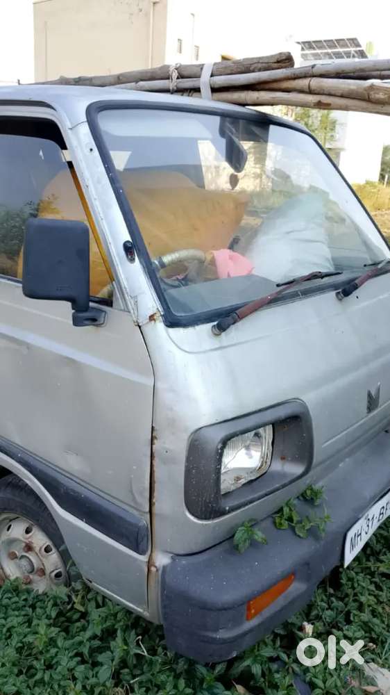 Gadi Chalu Hai Dusri Gadi Kharide The To Khadi Thi