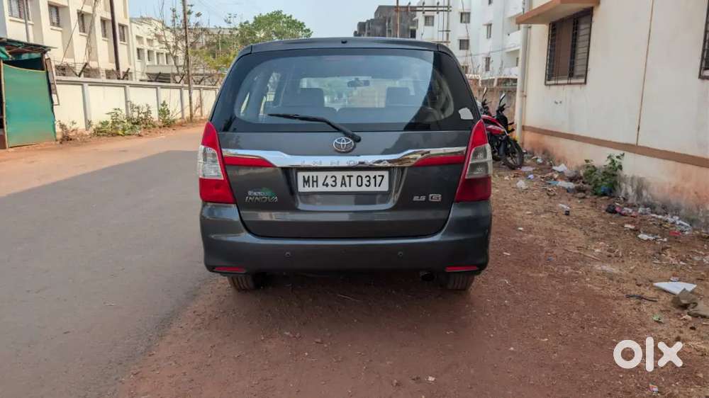 Toyota Innova 2015 Diesel 182000 Km Driven