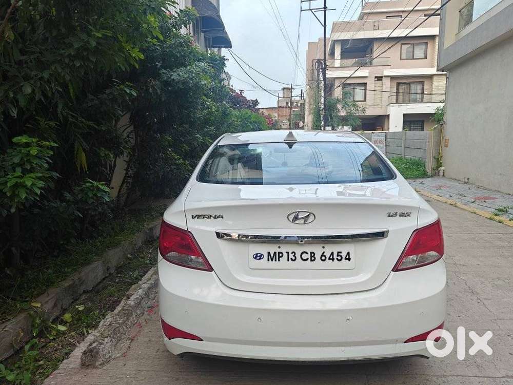 Hyundai Verna Vtvt 1.6 Sx, 2016, Petrol
