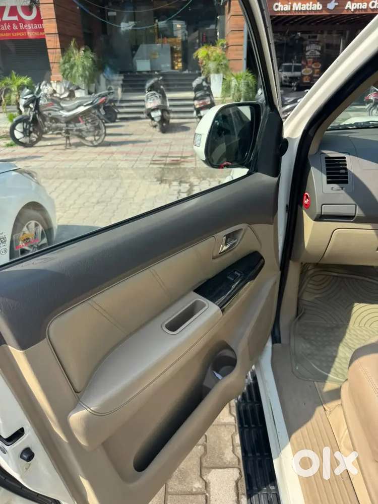 Toyota Fortuner 2013 Diesel Automatic 2nd Owner