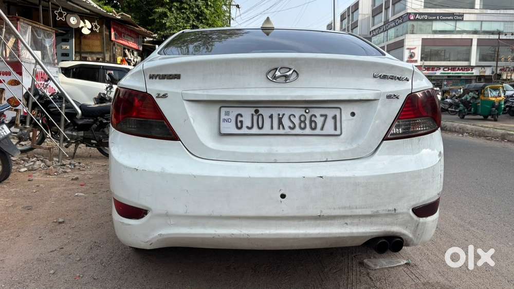 Hyundai Verna 1.6sx (mt)