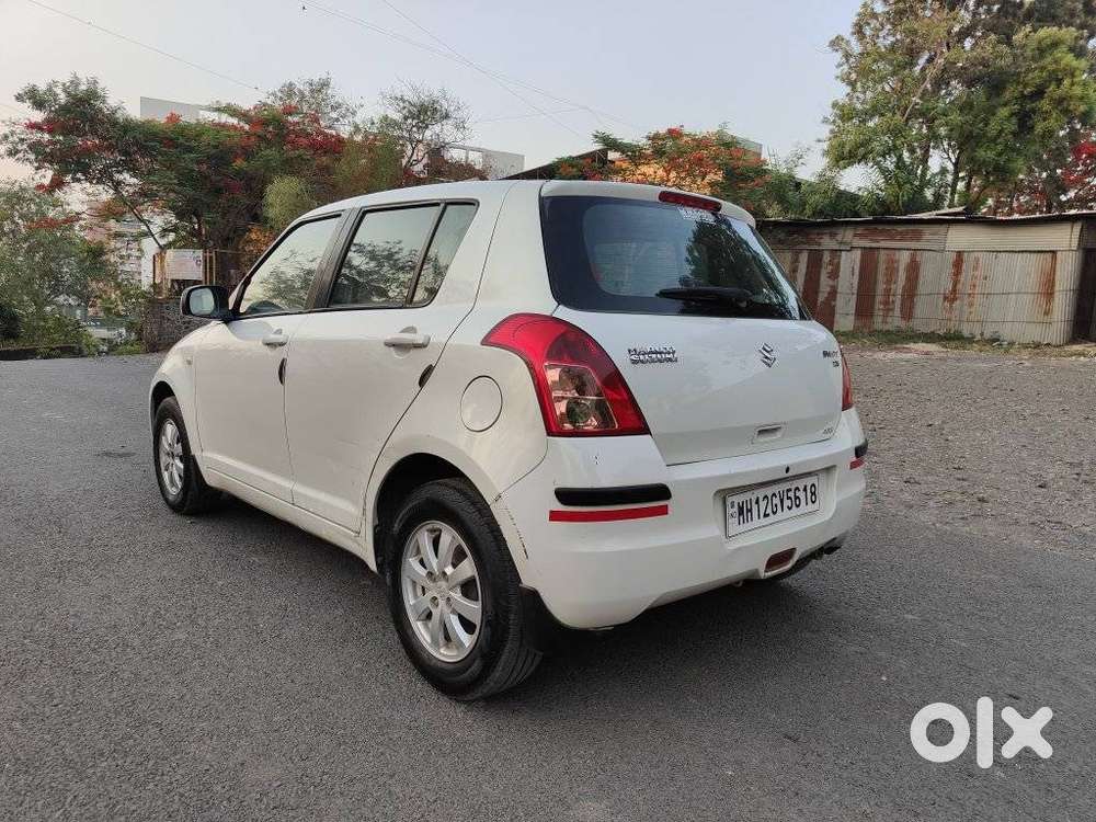Maruti Suzuki Swift Vxi 1.2 Abs Bs-iv, 2011, Petrol