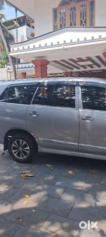 Toyota Innova 2016 Diesel Well Maintained