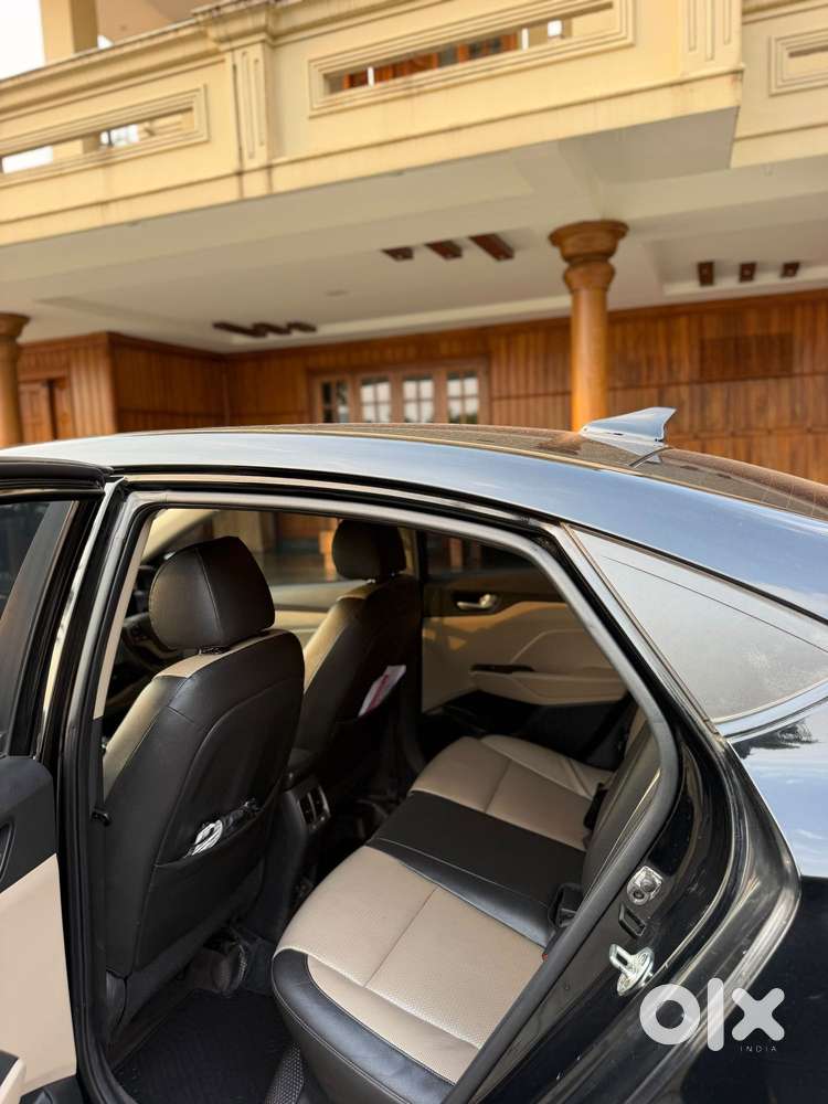Hyundai Verna 1.5 Sx (o) Petrol Mt, 2018, Petrol
