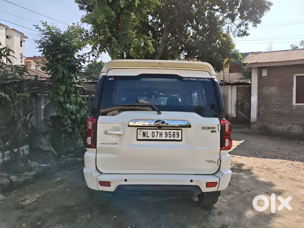 Mahindra Scorpio S11 Diesel 2018