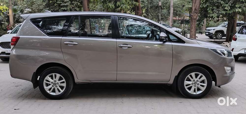 Toyota Innova Crysta 2.4 Gx Mt, 2019, Diesel