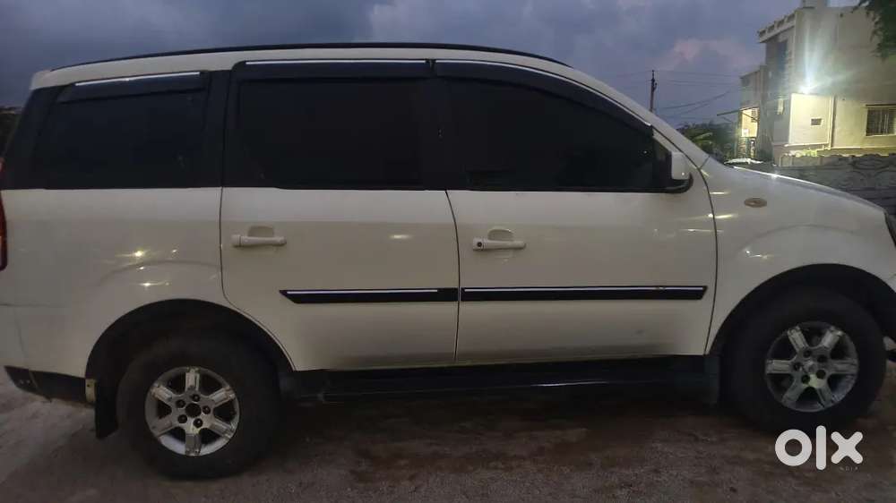 Mahindra Xylo 2012
