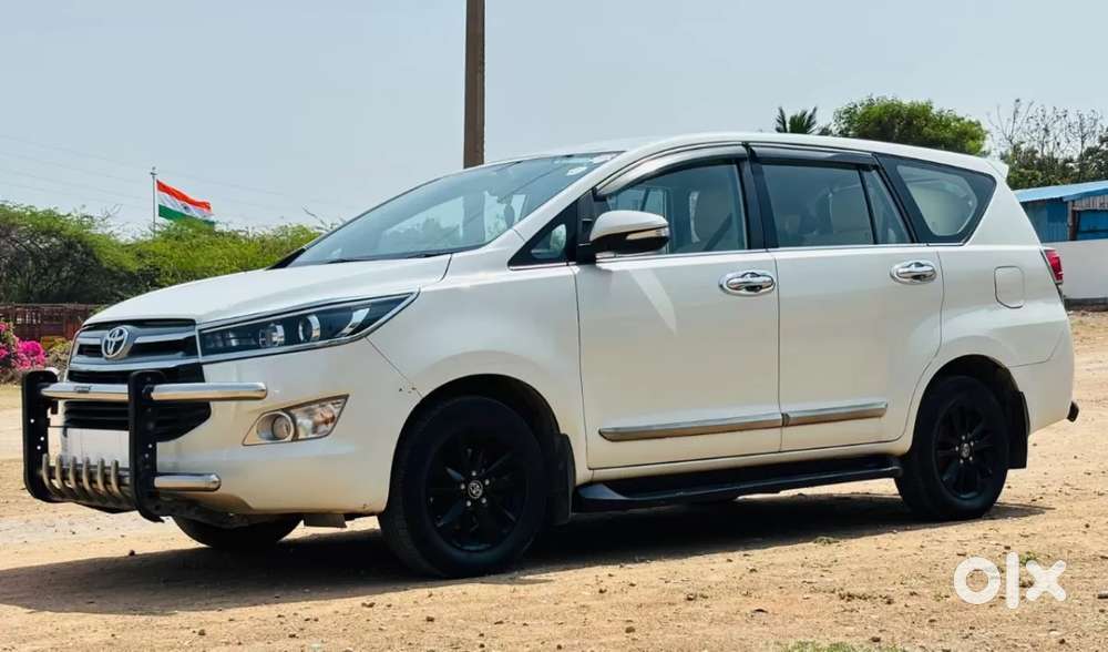 Toyota Innova Crysta 2.4 V 7 Str, 2017, Diesel