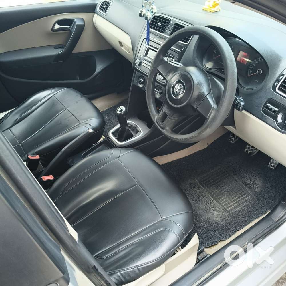 Volkswagen Polo 2011 Odometer 77000 Km