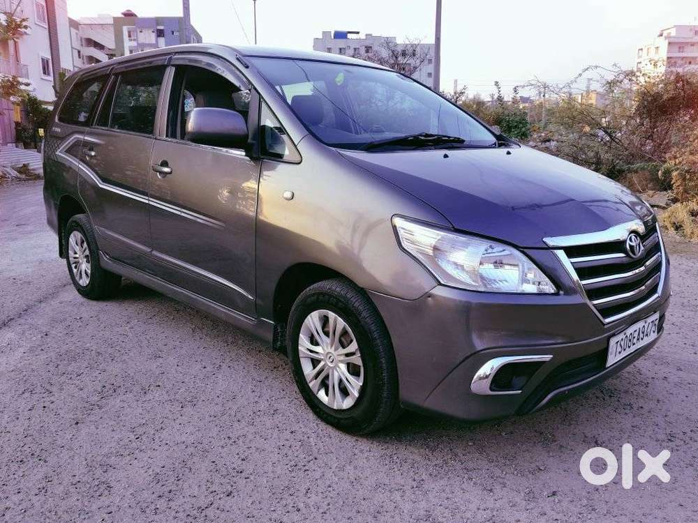 Toyota Innova 2012-2013 2.5 E Diesel Ps 8-seater, 2014, Diesel
