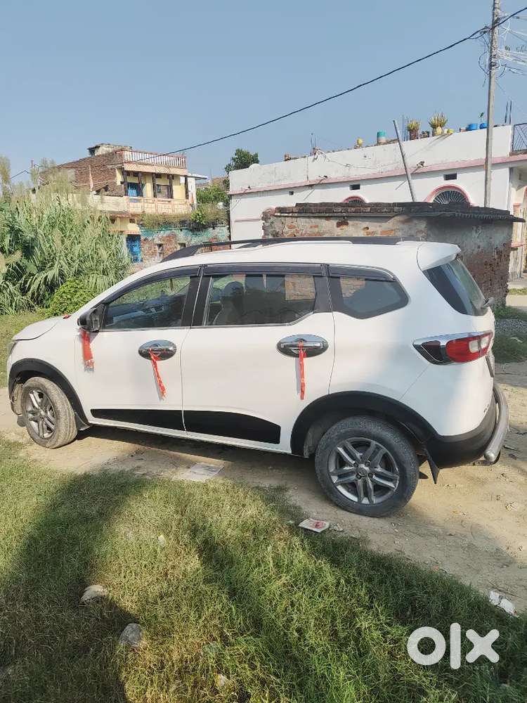 Renault Triber 2022 Petrol Amt