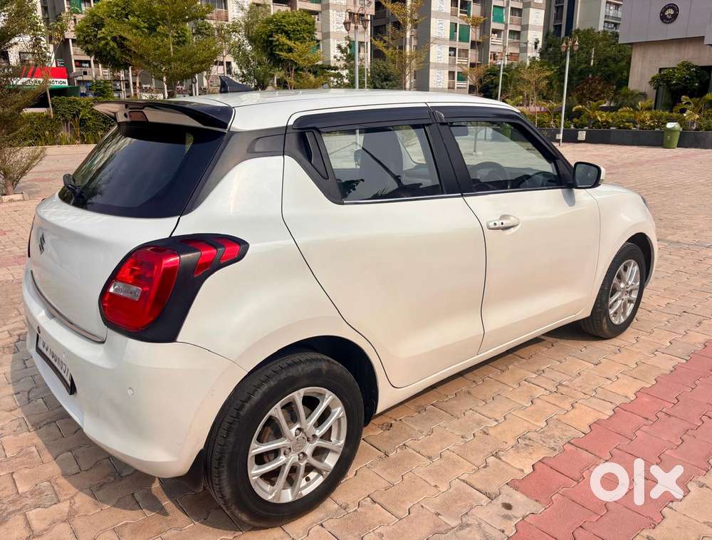 Maruti Suzuki Swift 1.3 Zxi, 2022, Petrol