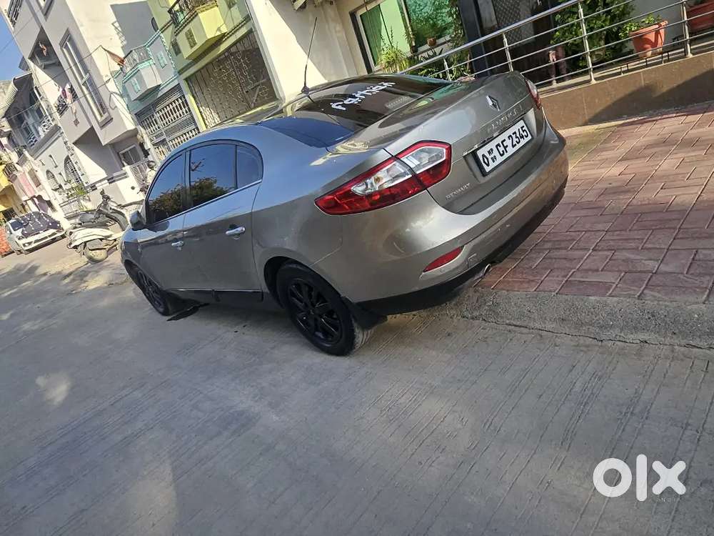 Renault Fluence 2012 Petrol Plus Cng  33500 Km Driven 2nd Owner