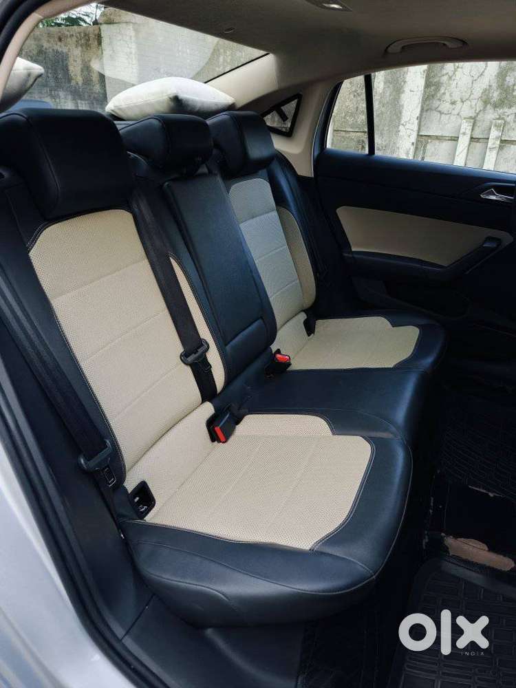 Skoda Slavia Style 1.0l Tsi At, 2023, Petrol