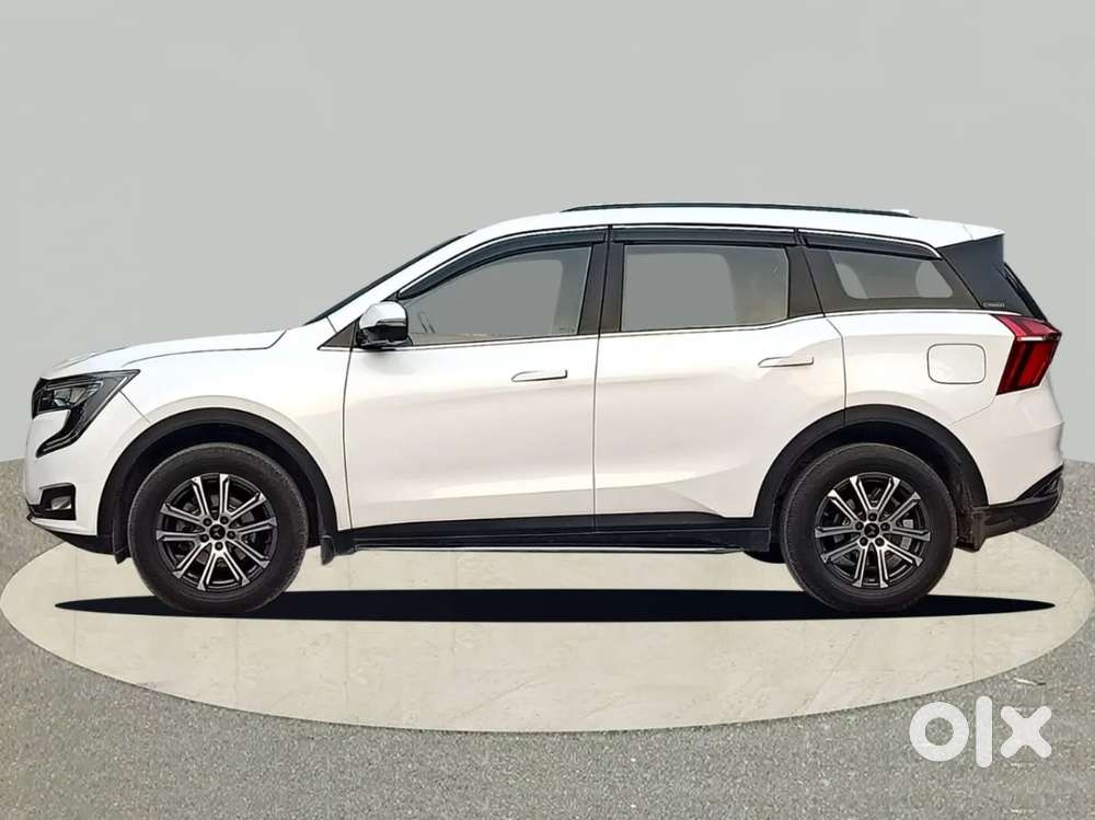 Mahindra Xuv700 Ax7 Luxury Pack Awd, 2025, Petrol