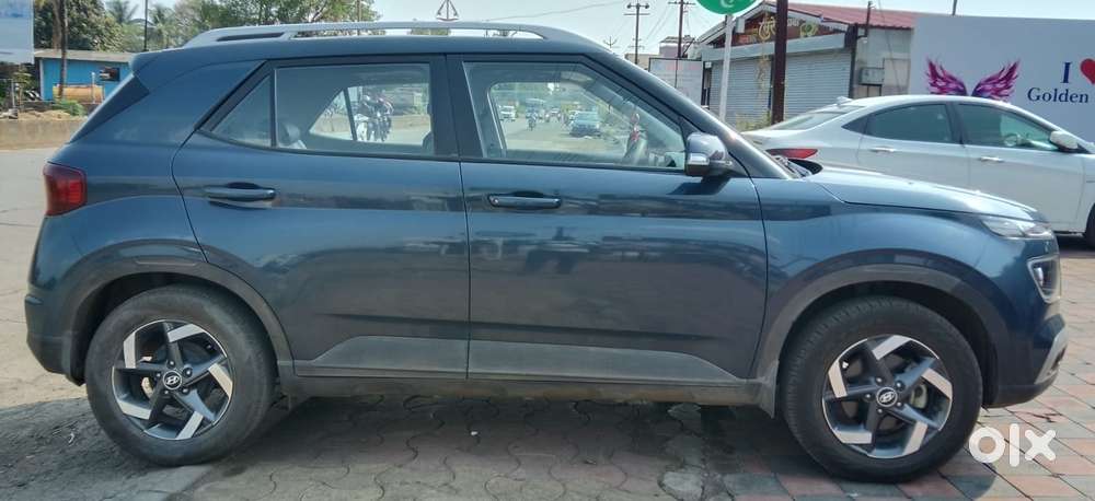 Hyundai Venue Sx (o) Mt 1.5 Diesel, 2021, Diesel