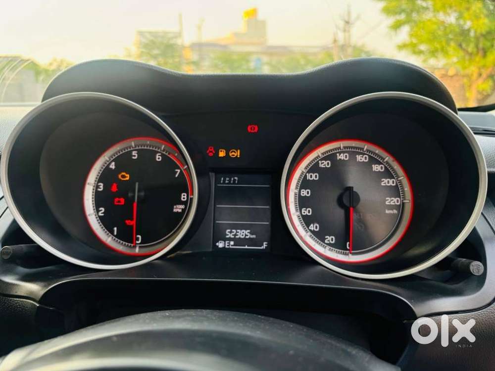 Maruti Suzuki Swift Vxi + Manual, 2022, Petrol