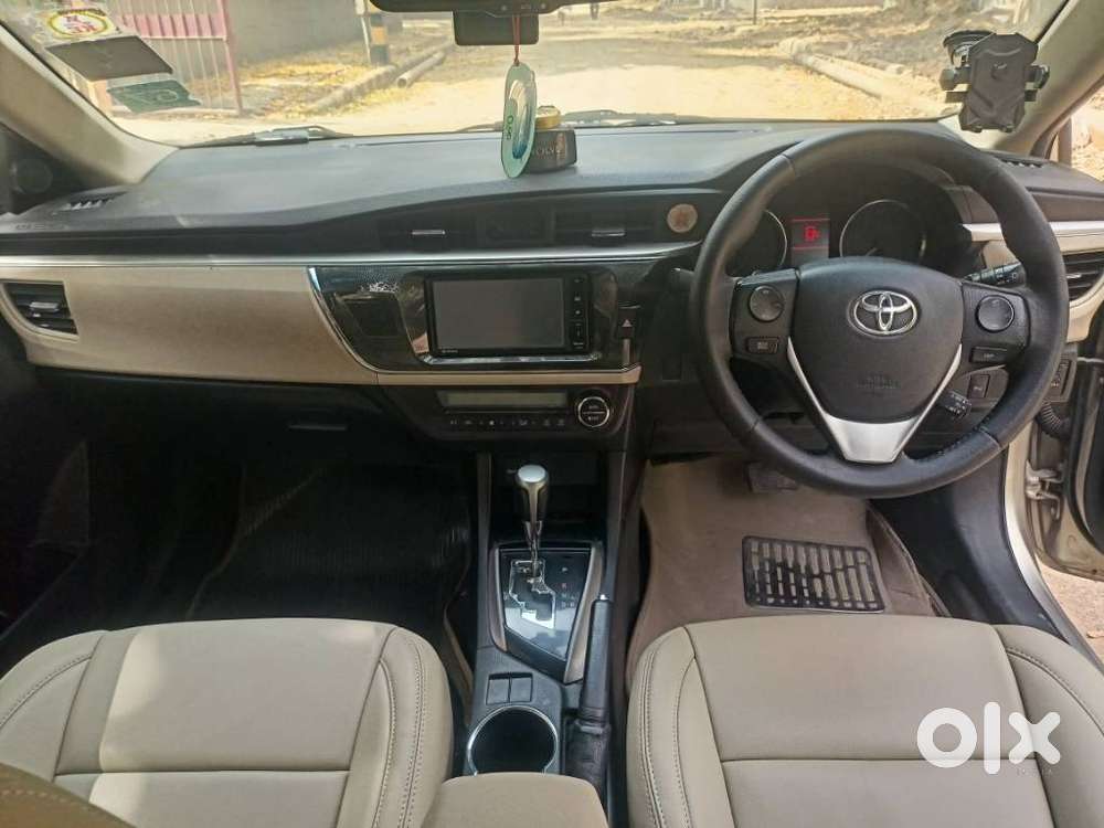 Toyota Corolla Altis Vl, 2015, Petrol