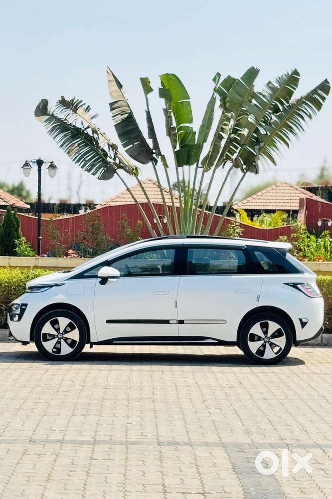 Mg Windsor Ev Essence, 2024, Electric