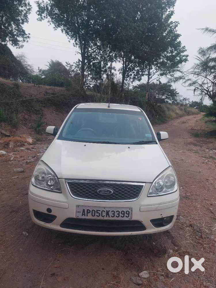 Ford Fiesta 2013 Diesel 90000 Km Driven