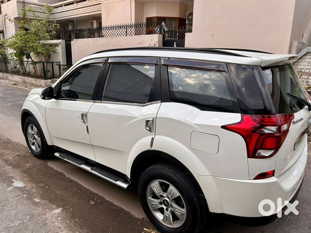 Mahindra Xuv500 2018 Diesel 85000 Km Driven