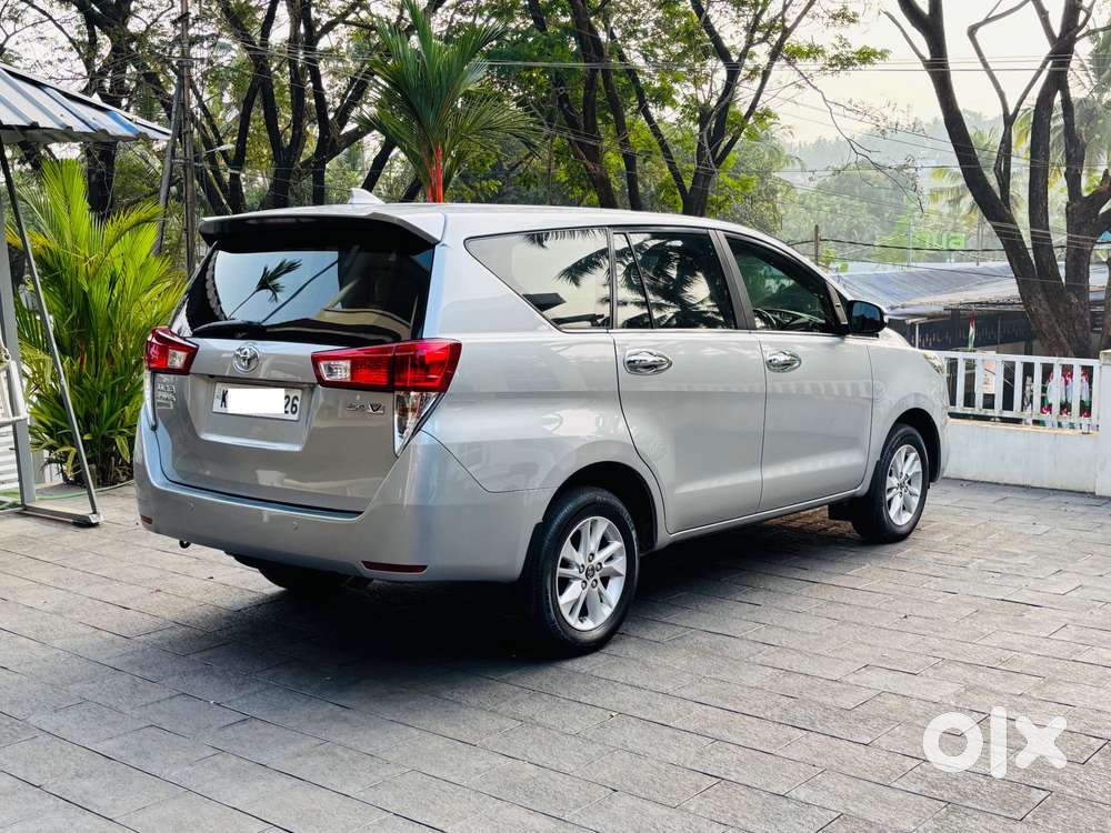 Toyota Innova Crysta 2.7 Vx Mt, 2017, Diesel