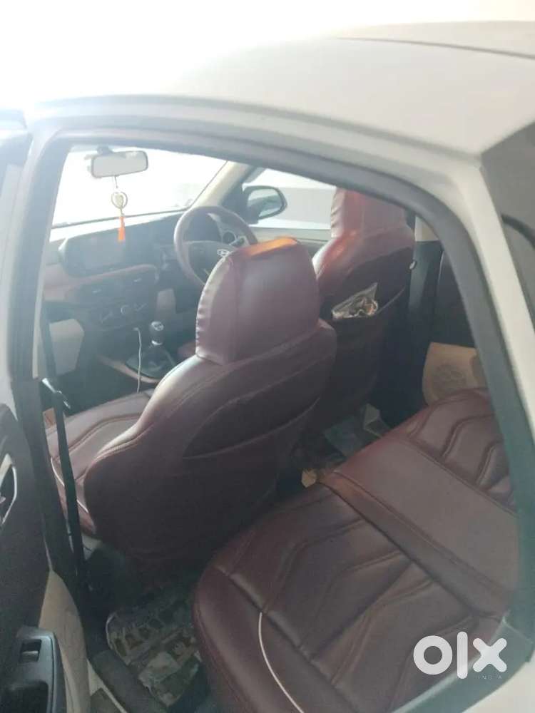 Hyundai Aura 2022 Petrol Well Maintained