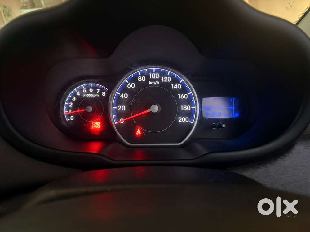 Hyundai I10 Sportz 2011